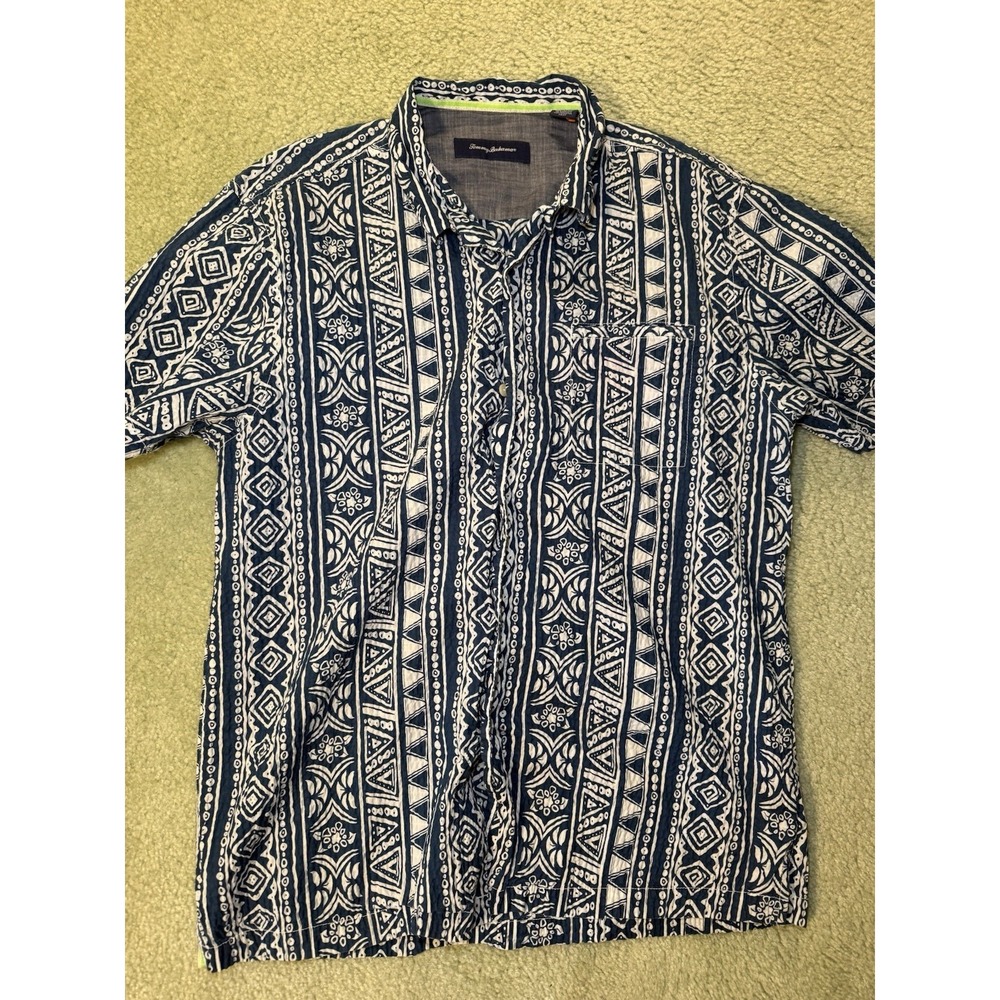 Tommy  Bahama Men's Navy/white Hawaiian design Button down shirt size L